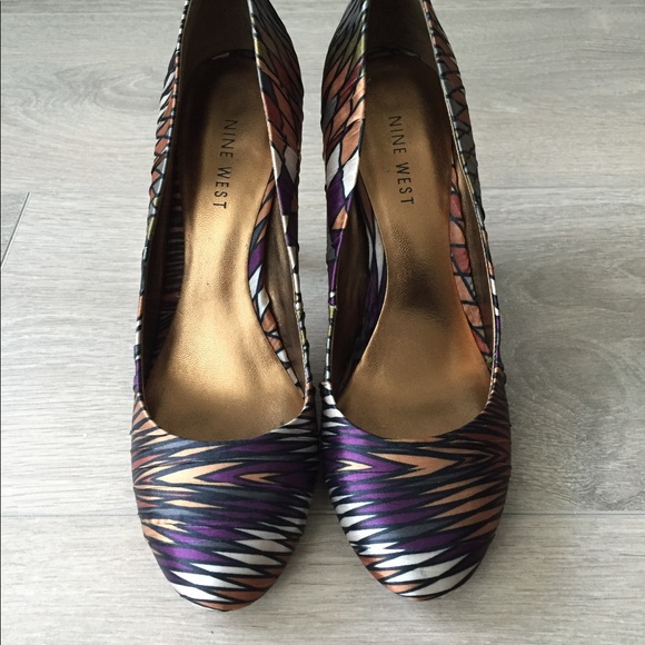 Nine West heels - Picture 2 of 5